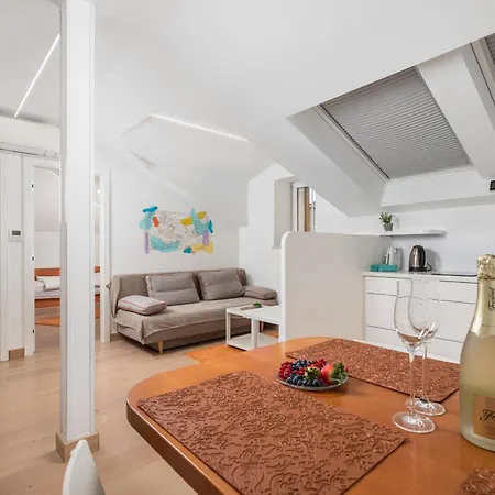 Apartments Anaika At The Beach, Opatija Exterior photo