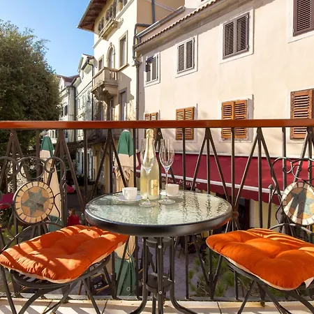 Apartments Anaika At The Beach, Opatija Exterior photo